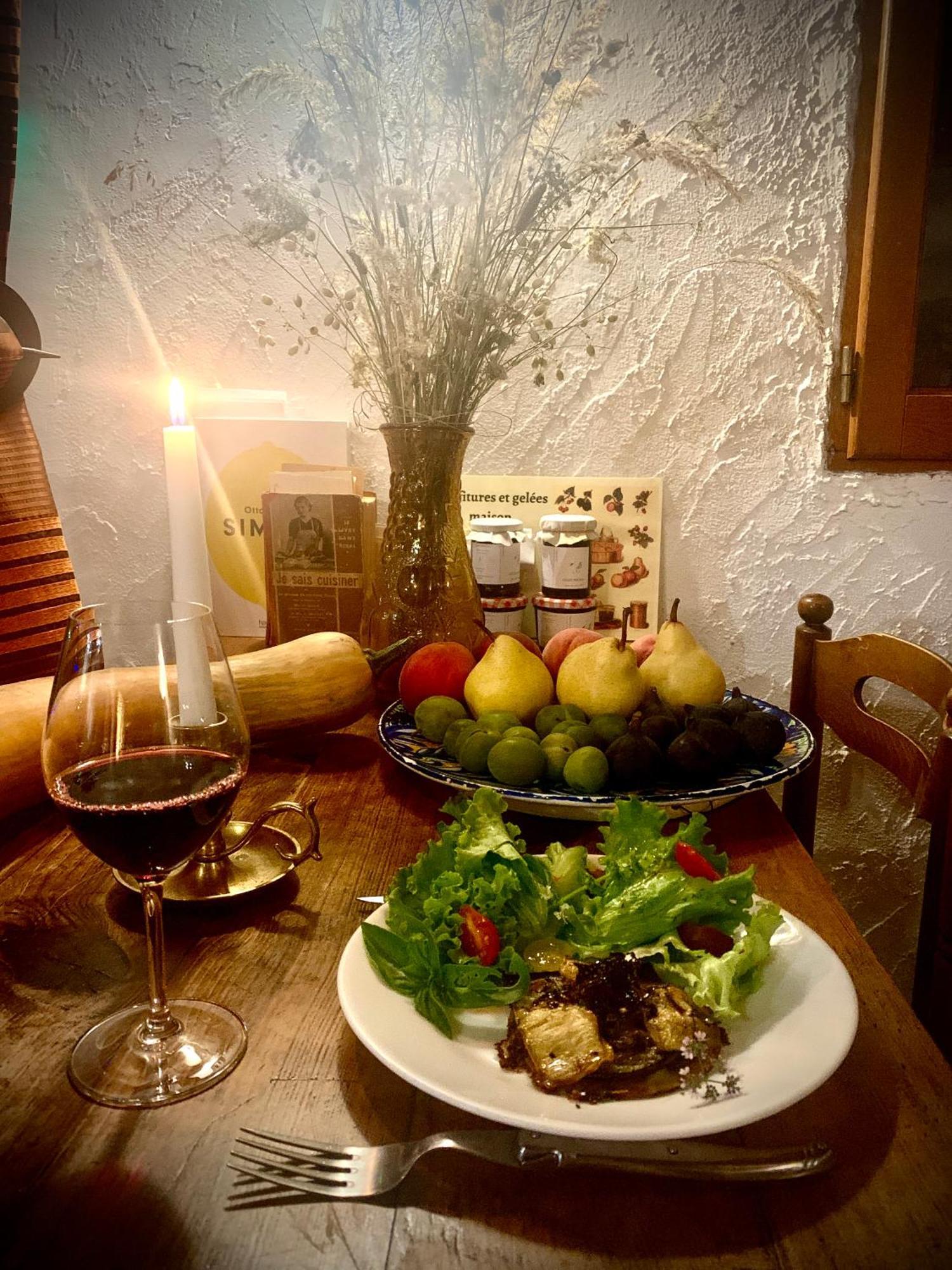 Auberge Lou Jas Soleilhas Bagian luar foto